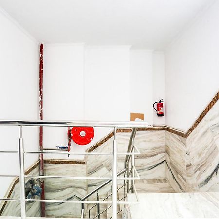 Hotel O Anchal Dx Нью-Делі Екстер'єр фото