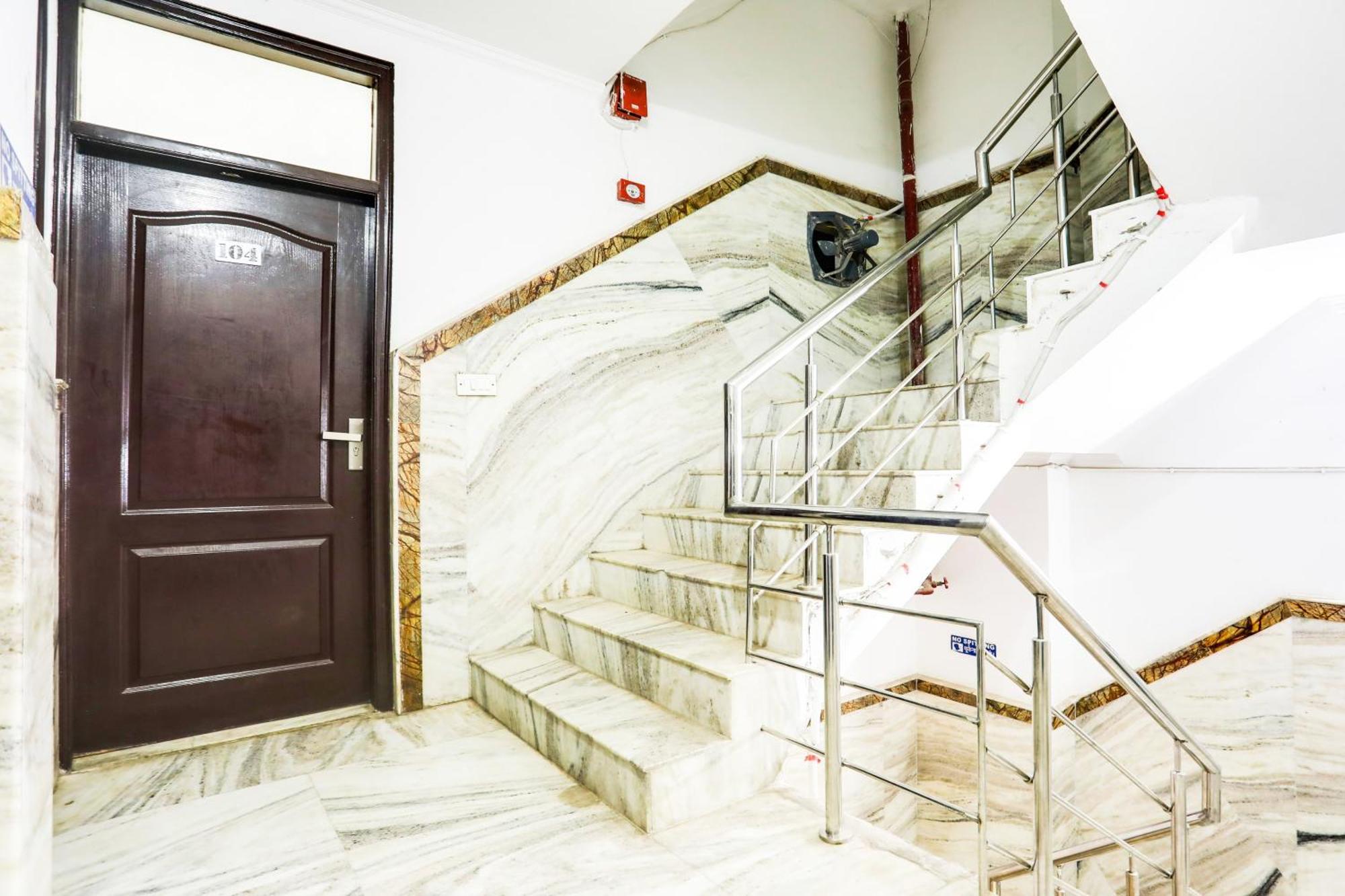 Hotel O Anchal Dx Нью-Делі Екстер'єр фото