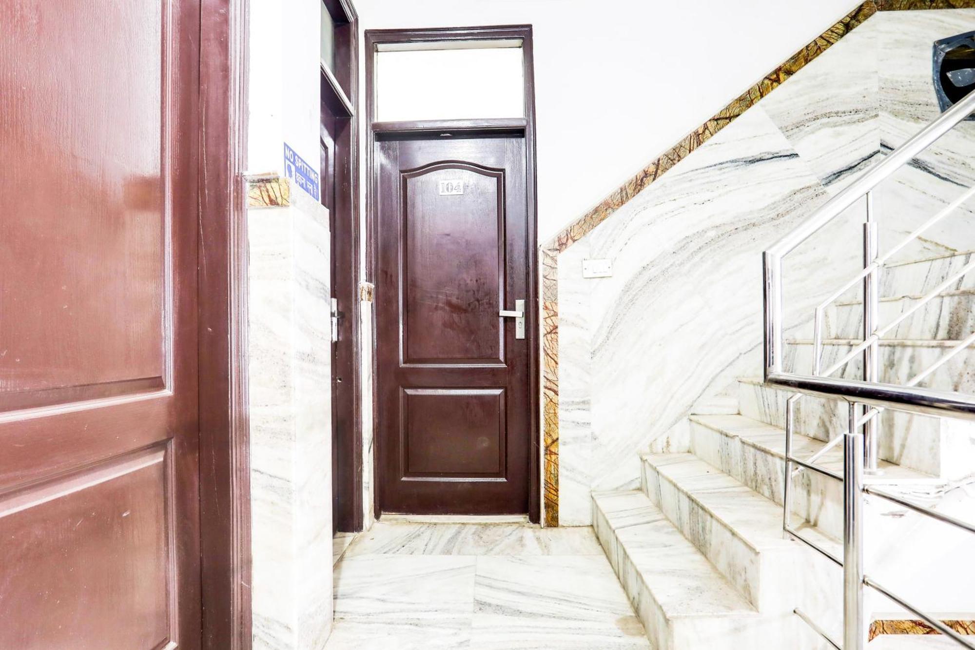 Hotel O Anchal Dx Нью-Делі Екстер'єр фото